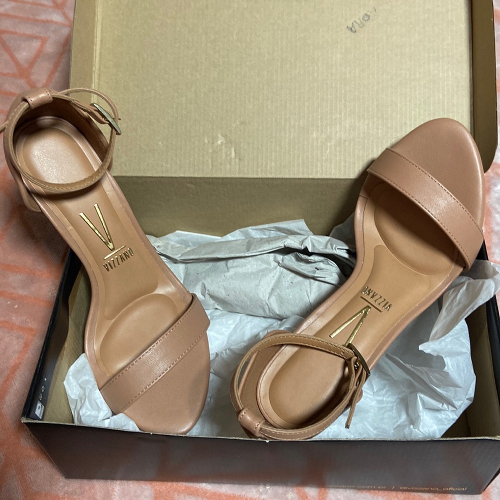 Calzado dama sandalias tacón color nude